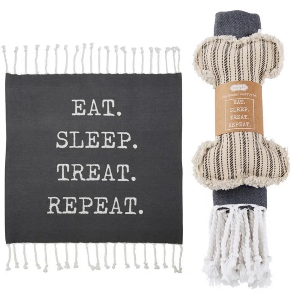 Dog Blanket and Toy | Mudpie | Farmhouse Decor 🦴 - Picture 3 of 6